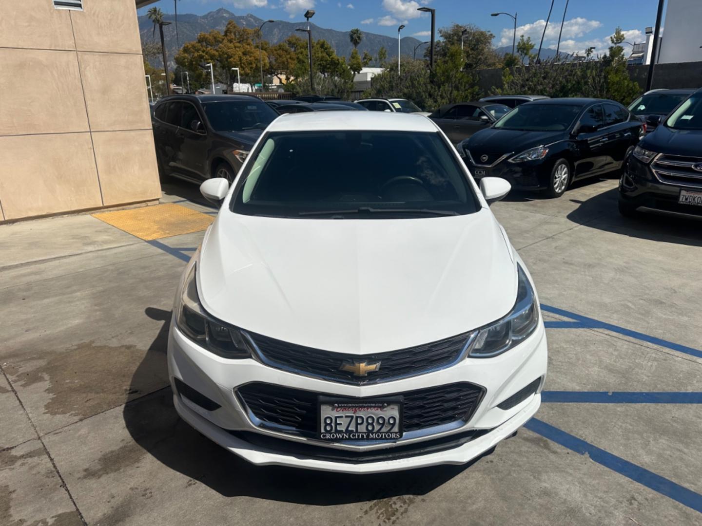 2018 WHITE /Black Chevrolet Cruze Cloth (1G1BC5SM6J7) with an 4Cylinder engine, Automatic transmission, located at 30 S. Berkeley Avenue, Pasadena, CA, 91107, (626) 248-7567, 34.145447, -118.109398 - Photo#7